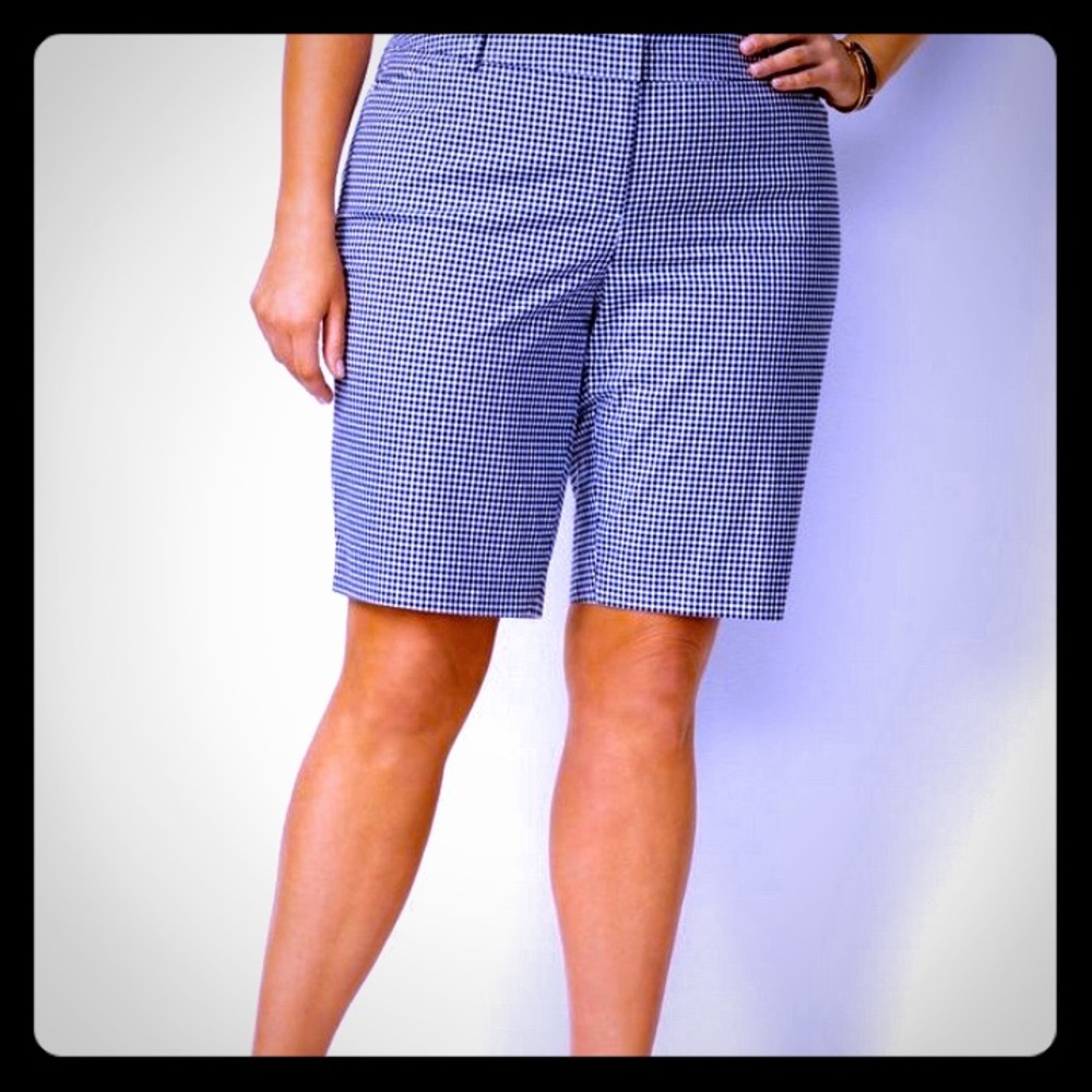 NWOT Talbots Perfect Bermuda Shorts 16
